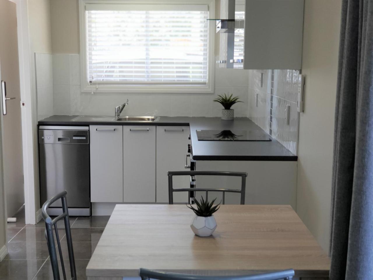 Rose Apartments Unit 6 Central Rotorua-Accommodation & Spa Exterior foto